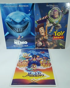 Lote de 3 carteles originales de películas de Disney 27"x18" Buscando a Nemo, Aladdin, Toy Story - Imagen 1 de 14