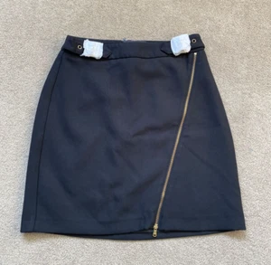 V by Very The Short Buckle & Front Zipper Skirt - Black Size UK 8 NEW - Picture 1 of 7