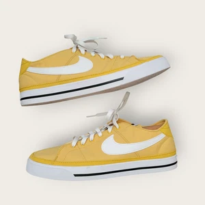 Nike Court Legacy Canvas Sanded Gold Sneakers Men Sz 11 CW6539-700 - Picture 1 of 16