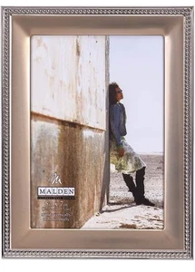 international designs malden 5"x7" gold tone horizontal or vertical frame new. - Picture 1 of 5