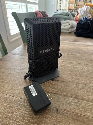 NETGEAR CM600 High Speed 960Mbps DOCSIS 3.0 Cable Modem with AC Power Adapter - Image 1 of 4