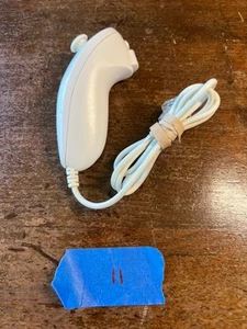 OEM Nintendo Wii White Nunchuck Controller - Picture 1 of 2