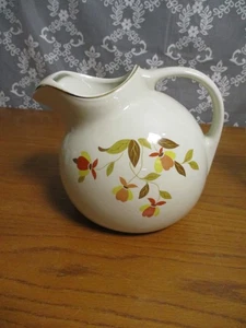 1950s Hall’s Superior Autumn Leaf- Ball Pitcher Ice Lip Gold Trim - VGC - Picture 1 of 12