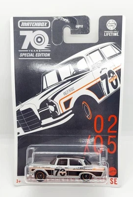Coche de juguete Mercedes Benz 220 SE 1962 Matchbox 70 años edición especial plateado nuevo  Foto 1 de 2