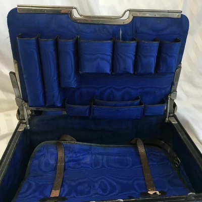Leather Medical Traveling Doctor Bag Oddity Dentist Medicine Blk Antique Vintage - Image 1 of 4