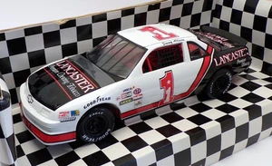 Ertl 1/18 Scale 7443 - Chevrolet Lancaster Lumina Stock Car - #1 Davey Allison - Picture 1 of 4