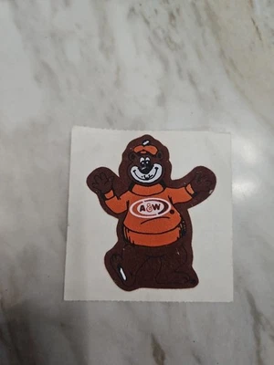 Винтажная наклейка A&W Restaurant Flocked Bear корневое пиво поплавок - Изображение 1 из 3