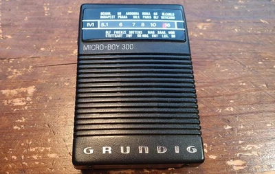 GRUNDIG Taschenradio Micro-Boy 300 schwarz, nur MW, getestet, spielt - Bild 1 von 4