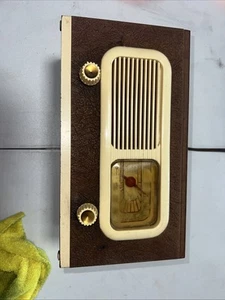 RADIO VINTAGE PHILCO - MODELLO #47-204 - NON TESTATA - Foto 1 di 9