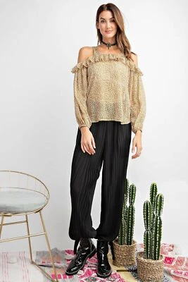 Blusa de chiffon feminina cavalete ombro frio estampa animal Yoru - Imagem 1 de 3