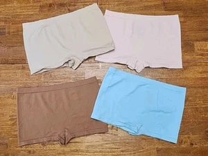 4pr Art Class Girls' Seamless Boy Shorts Scallop Waistband Underwear, Size Large - Picture 1 of 3