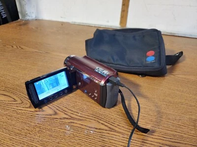 JVC Everio GZ-MG630RU 60 GB HDD/Micro SD 40X Dynamic Zoom Compact Camcorder - Image 1 of 4