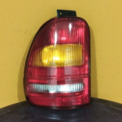 Luz trasera izquierda/lado del conductor trasera compatible para Ford Windstar 1995 96 97 1998 Foto 1 de 4
