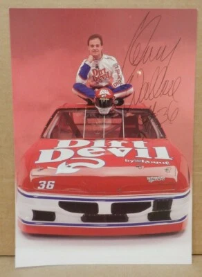 Foto publicitaria autografiada de Kenny Wallace Nascar de 6"x8,5" Dirt Devil con certificado de autenticidad 081921MGL2 Foto 1 de 3