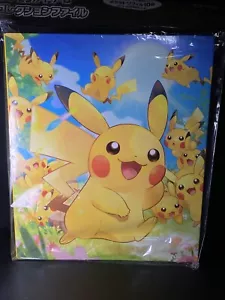Esclusiva Giappone 2023 Anello Raccoglitore Carte Magazzino Pokemon Pikachu 3 - Foto 1 di 9