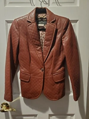 Chaqueta de cuero Salvatore Ferragamo para mujer Foto 1 de 4