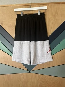 Air Jordan Basketball Shorts Boys XL Black, White & Red Age 13-15 - Picture 1 of 6