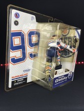 Wayne Gretzky McFarlane Legends Series 2 Figure Oilers White CHASER Variant