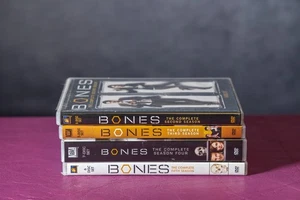 Bones DVD Set Seasons 2-5 - Excellent - Picture 1 of 3