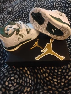 Nike Air Jordan Retro Oxidized Green Kinder Größe US 4C - Bild 1 von 2
