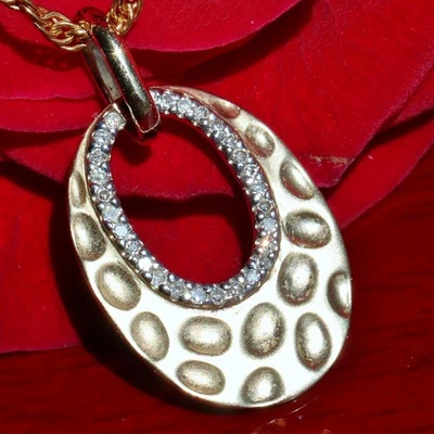 Colgante oro amarillo 14k 0,07ct diamante natural martillado encanto 1,4gr N2739G Foto 1 de 4