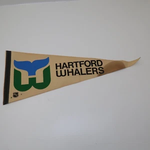 Banderín blanco con logotipo de Hartford Whalers de 1980 29 pulgadas bandera manchada defectuosa - Imagen 1 de 6