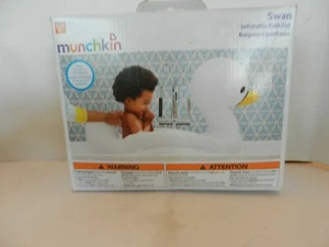 NEW MUNCHKIN Inflatable Bat Swan 6 - 24 Months White - Picture 1 of 3