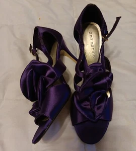 New Ann Marino Satin Purple Open Toe Ruffle Embellished Leather Sole Pumps 7.5M - Picture 1 of 3