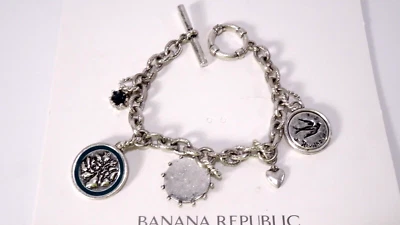 Pulsera Banana Republic para mujer antigua con dije de plata nueva sin etiquetas 68,00 Foto 1 de 4