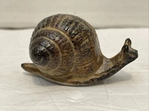 Vintage*Stoneware/Ceramica 2" Lumaca Lunga Marcata Giappone*Giardino delle Fate/Miniatura - Foto 1 di 3