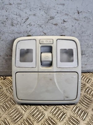 HYUNDAI IX35 LUZ INTERIOR 928202SXXX 1,7 L SUV estado 2013 luz interior Foto 1 de 4