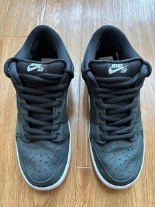 Nike SB Dunk Low ‘Black Gum’ - UK 8.5 Excellent Condition - Picture 1 of 9