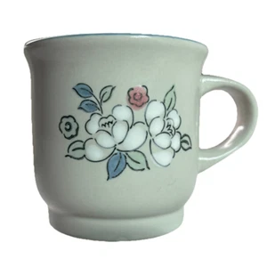 Set of 8 Chantilly Fleur de Lune Stoneware Coffee Mugs Japan 8-10 oz Floral - Picture 1 of 6