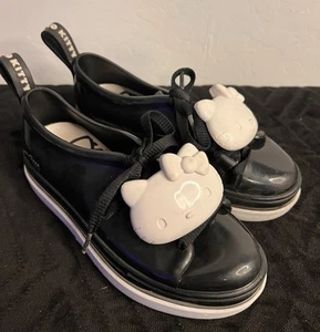 Mini Melissa Girls HELLO KITTY Sneakers - Black/White- Size 1 - Picture 1 of 8