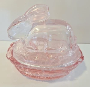 Vintage Light Pink/Clear Glass Bunny On A Nest Basket Candy Dish EUC - Picture 1 of 4