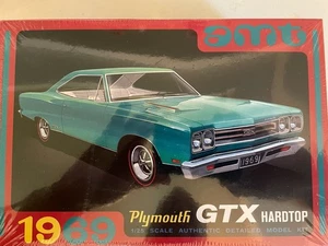 AMT1483 1969 Plymouth GTX Hardtop Model Kit 1/25 Scale - Picture 1 of 4