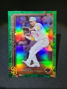 2025 Topps Chrome Baseball Manny Machado Green /99 San Diego Padres - Picture 1 of 2