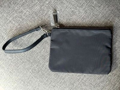 Bolso sin asas Steve Madden muñequera de nailon negro con cierre de cremallera nuevo sin etiquetas Foto 1 de 2