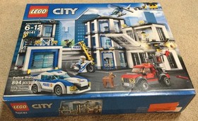 New Retired LEGO City Police Station 60141