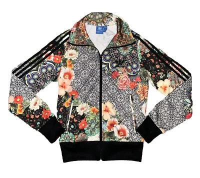 Chaqueta de pista Adidas para mujer Jardim Agharta Farm Firebird Trefoil talla X-pequeña Foto 1 de 4