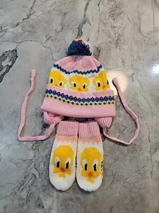 Vintage 1996 Looney Tunes Tweety Bird Knit cap and matching mittens NWOT C6 - Picture 1 of 5