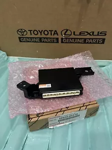 2017 2018 Toyota Sienna Air Conditioner Amplifier Control Module 88650-08210 - Picture 1 of 6