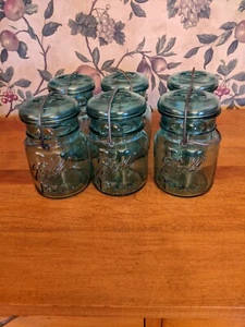 6- VASI FRUTTA VINTAGE SFERA IDEALE PINTA BLU CON COPERCHI VETRO BLU MORSETTO FILO - Foto 1 di 9