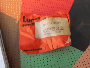 LUCAS LAMP SINGLE CONTACT INTERIOR X 4 573832 FITS 15 DIFFERENT MODELS - Picture 1 of 2