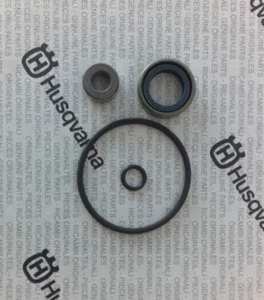 Water pump seal repair kit Husqvarna WR WXE WXC CR 250 300 360 - Picture 1 of 1