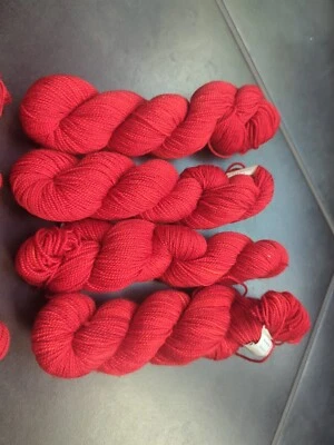 Набор из 4 красных носков Koigu Kpm 50 г/175 ярдов каждый 💯 шерсть мериноса 2227 163 вес - Изображение 1 из 2