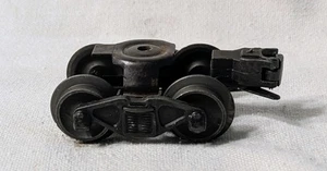 Lionel 479-1 Post War O Gauge Bar-End Freight Truck w/ Tabbed Magnetic Coupler - Picture 1 of 4