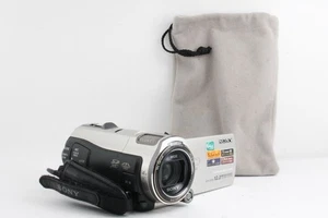 SONY HDR-CX560V Handycam Digital Video Camera Silver - Picture 1 of 5