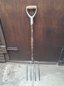 Vintage Bulldog 92 Strapped Garden Fork Allotment Digging Tool (#045) - Picture 1 of 13