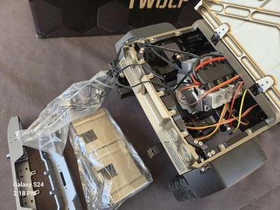 Montado TWOLF 1/10 escala TW-715 RC Full Metal CNC rastreador off-road  - Imagem 1 de 4